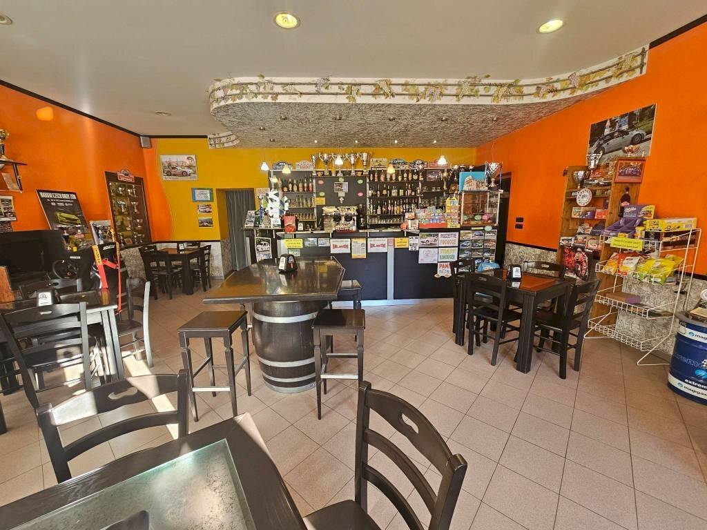 Interno non residenziale - Bar Tavola Calda - Fredda Brossasco - foto 2