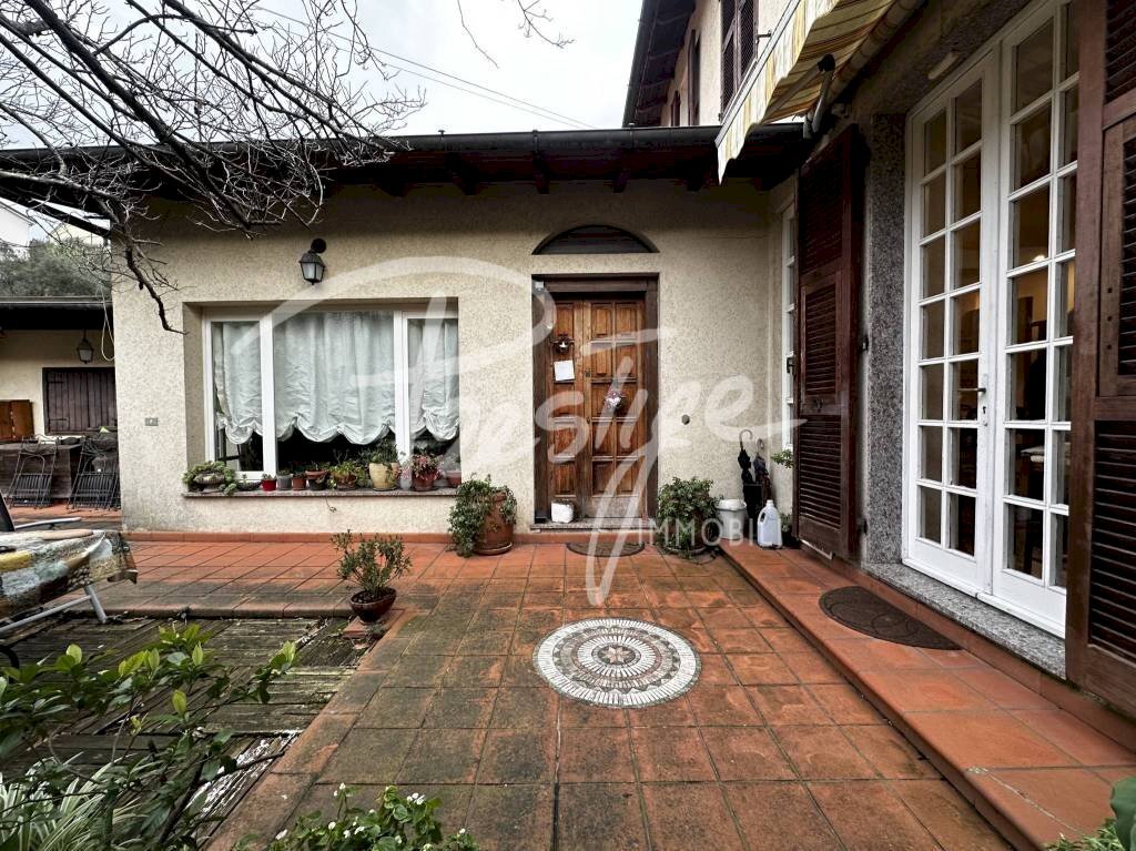 Giardino - Villa via Cesare Bertagnini, La Spezia - foto 3