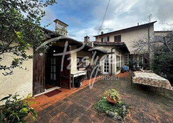 Giardino - Villa via Cesare Bertagnini, La Spezia - foto 15