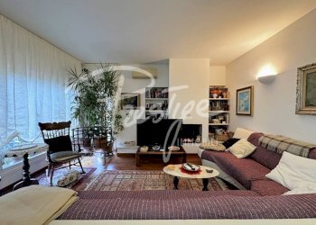 Salone - Villa via Cesare Bertagnini, La Spezia - foto 1