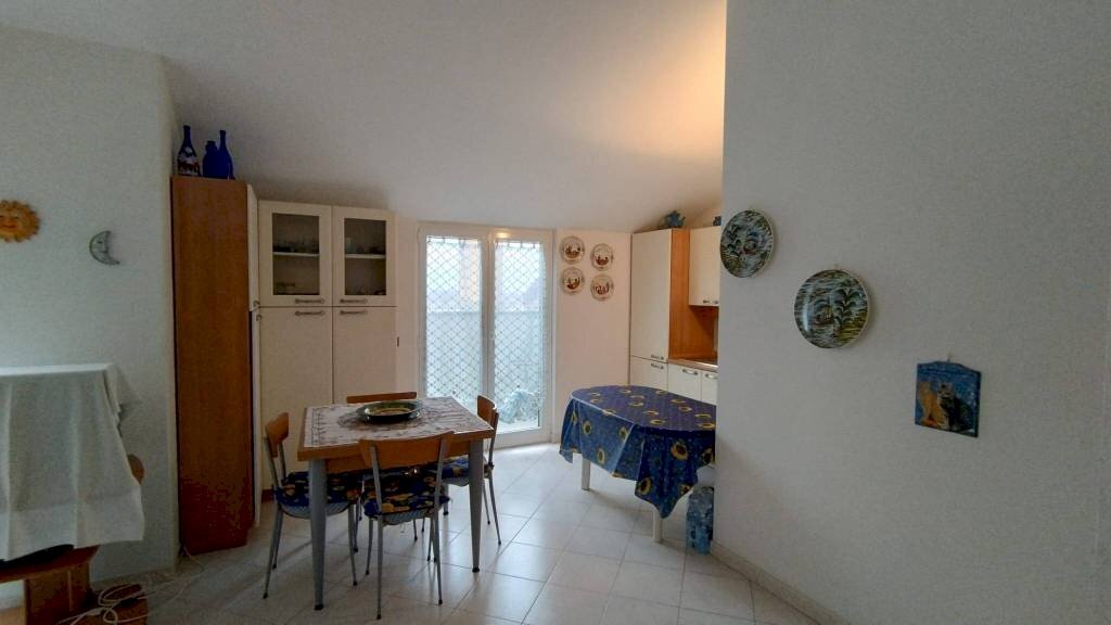 Salone - Attico strada Rusineo, 16, Albenga - foto 2