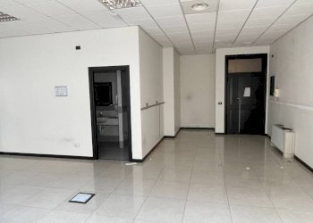 Interno non residenziale - Ufficio strada del Drosso, 33, Torino (zona Mirafiori Sud) - foto 3