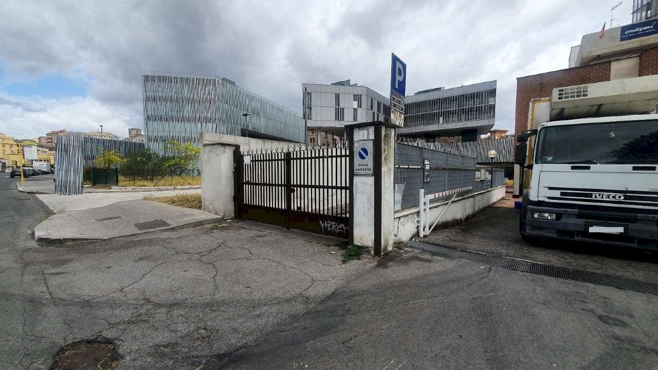 foto generale 3 - Box piazza delle crociate, Roma - foto 1