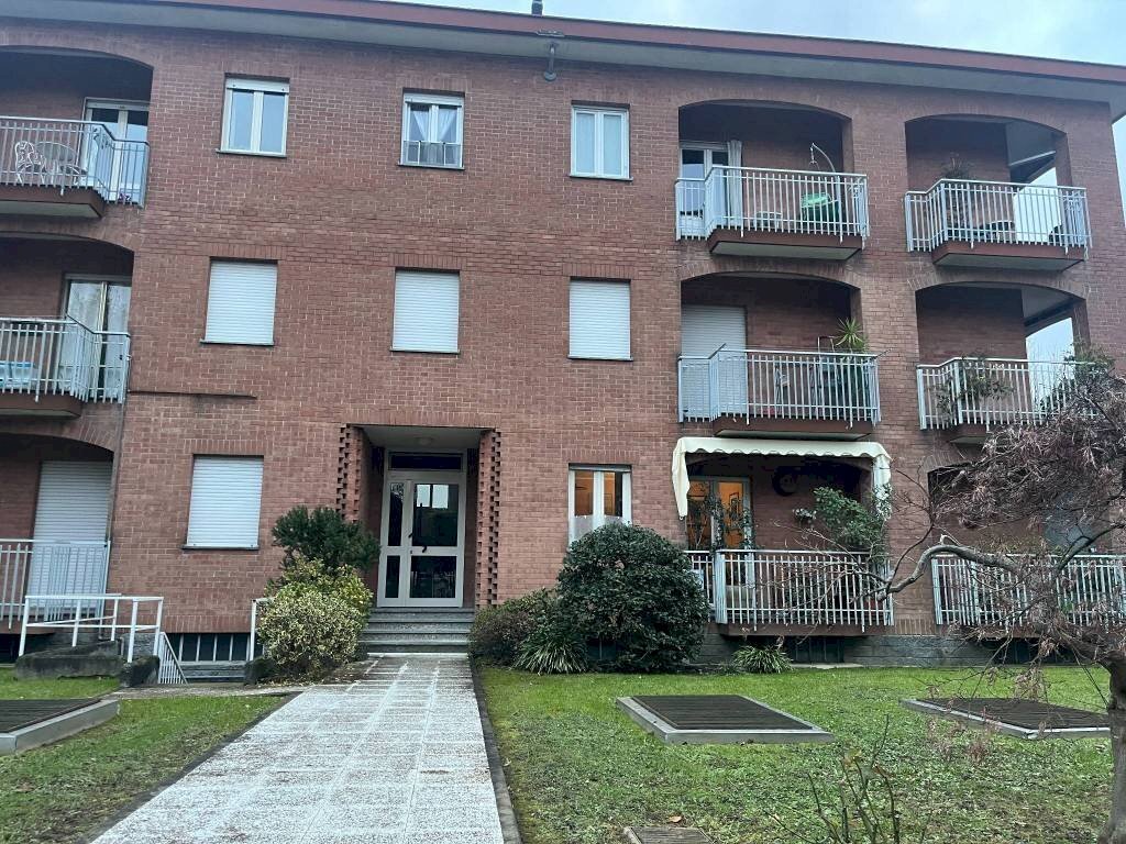 Facciata - Apartment via Valle d'Aosta, Biella - photo 2