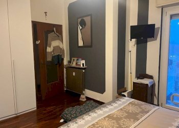 Camera da letto - Appartamento via Valle d'Aosta, Biella - foto 34