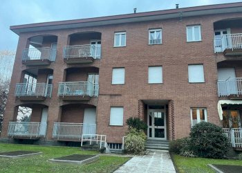 Facciata - Appartamento via Valle d'Aosta, Biella - foto 50