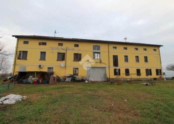 Casa indipendente Via Salvi, Bagnolo in Piano - foto 2