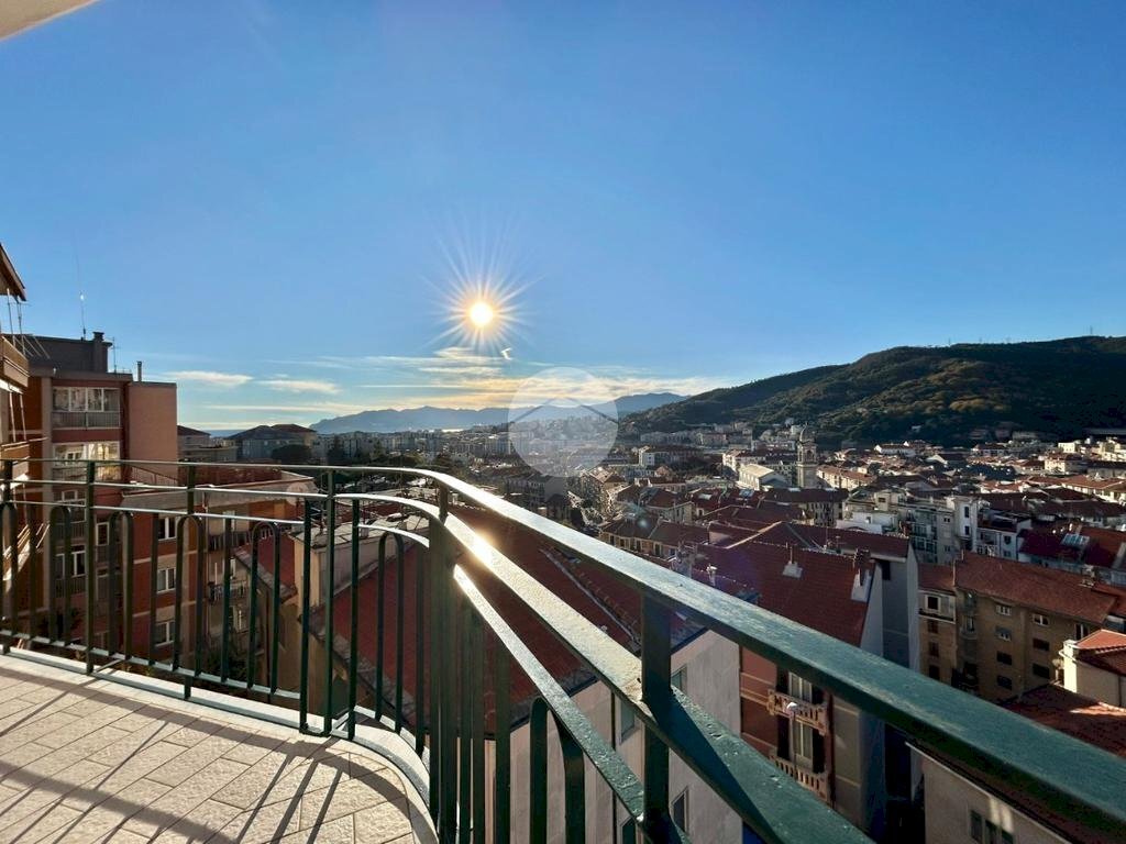 Appartamento Via Pippo Garibaldi, Savona (zona Villapiana) - foto 3