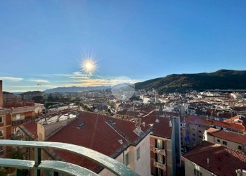 Appartamento Via Pippo Garibaldi, Savona (zona Villapiana) - foto 2