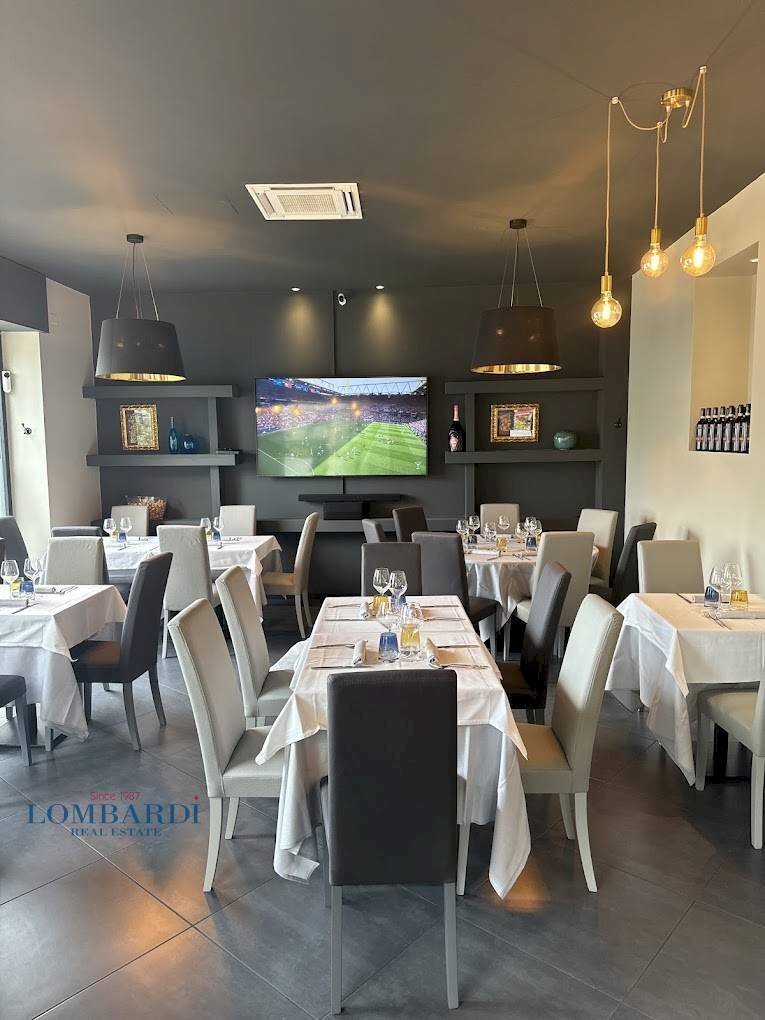 Shop Via Franco Tosi, Milano - photo 3