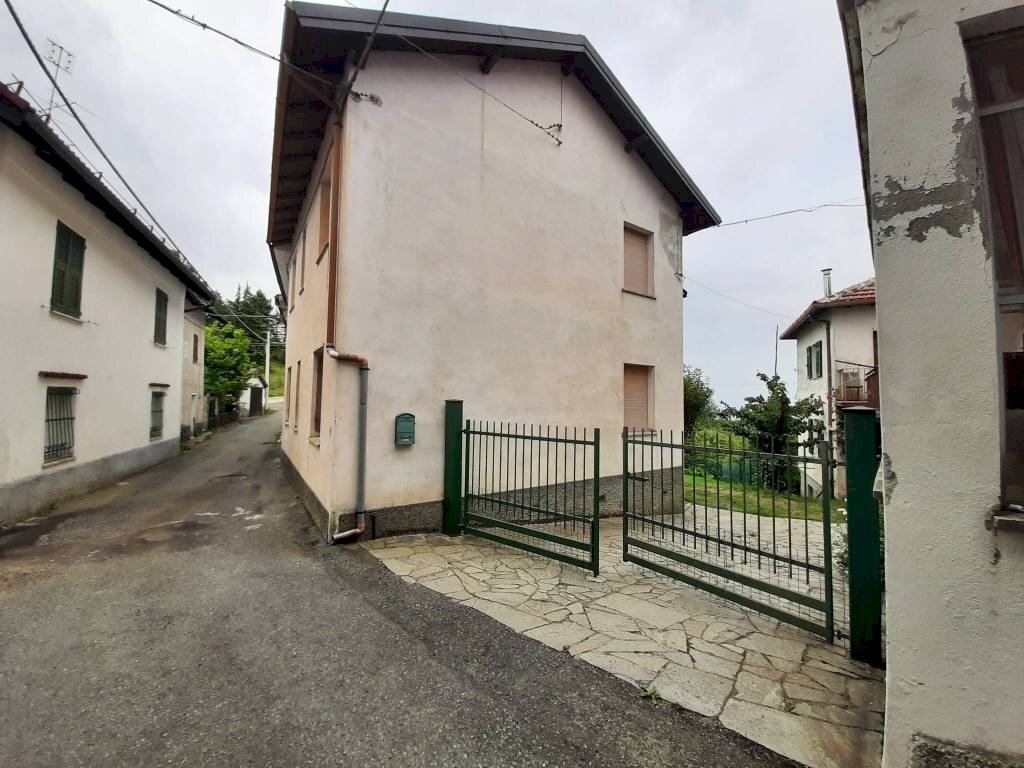 Zona - Casa indipendente Frazione Piancastagna, 26, Ponzone - foto 3