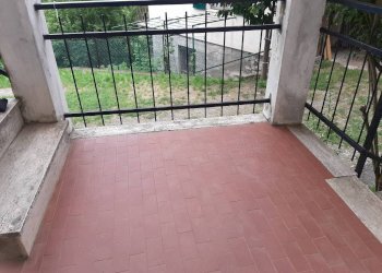 Balcone - Casa indipendente Frazione Piancastagna, 26, Ponzone - foto 5