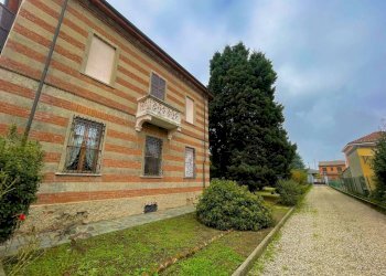 Facciata - Villa via Genova, Alessandria - foto 10