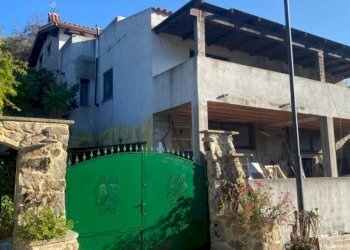 Facciata - Villa via Ozieri, Olbia - foto 2