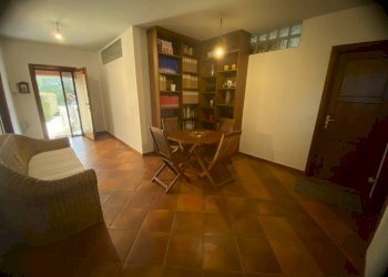 Salone - Villa a Schiera via Mastro Giogliu, San Teodoro - foto 11