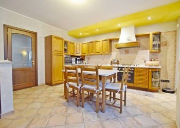 Cucina - Appartamento via Roma, 7/a, Roccaforte Mondovì - foto 4