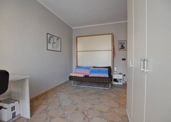 Camera da letto - Appartamento via Roma, 7/a, Roccaforte Mondovì - foto 8