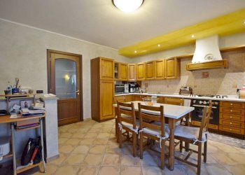 Cucina - Appartamento via Roma, 7/a, Roccaforte Mondovì - foto 14