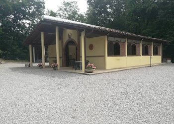 Facciata - Capannone via Sempione, Vergiate - foto 8