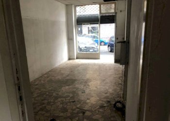 Interno non residenziale - Negozio via Giovanni Poggio, 35B, Torino - foto 19