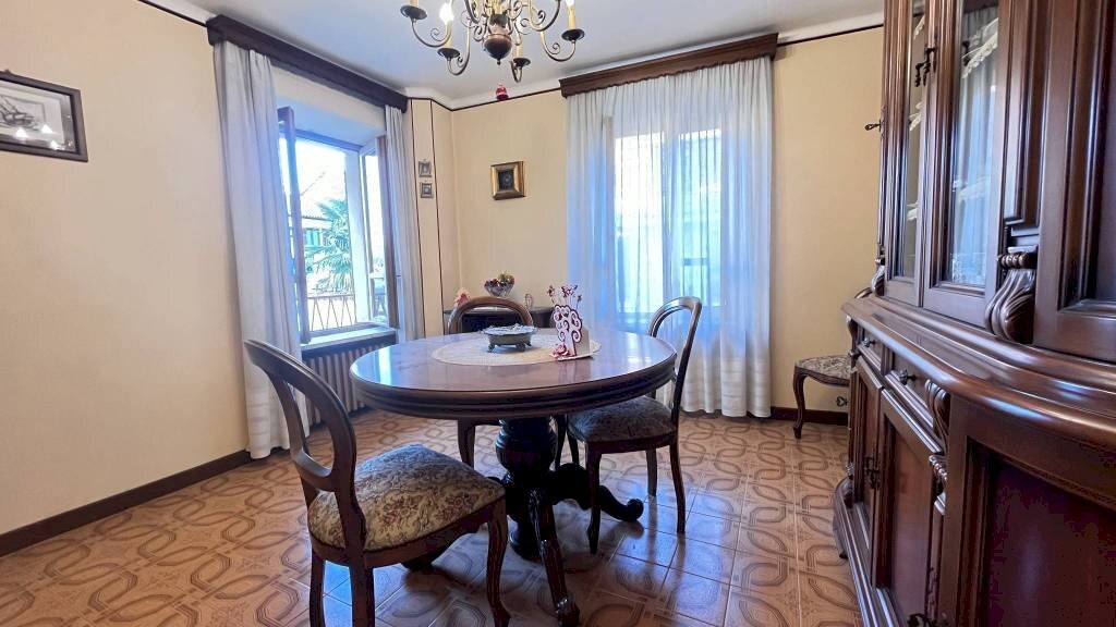 Salone - Casa indipendente via Vincenzo Gioberti, 13, San Damiano d'Asti - foto 3