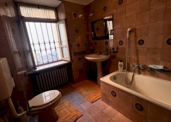 Bagno - Casa indipendente via Vincenzo Gioberti, 13, San Damiano d'Asti - foto 8