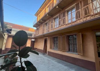 Cortile interno - Casa indipendente via Vincenzo Gioberti, 13, San Damiano d'Asti - foto 42