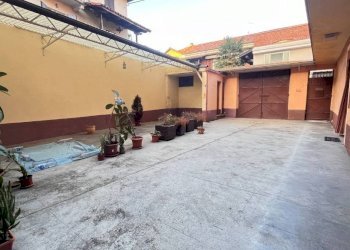 Cortile interno - Casa indipendente via Vincenzo Gioberti, 13, San Damiano d'Asti - foto 44