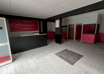 Negozio Via carrubella, Gravina di Catania - foto 3