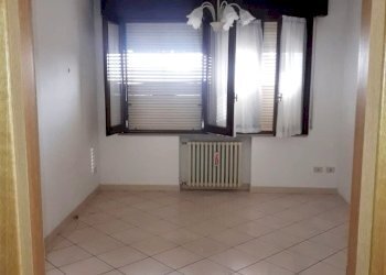 Casa indipendente Castelnovo di Sotto - foto 1