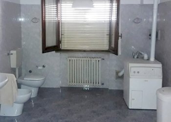 Casa indipendente Castelnovo di Sotto - foto 13