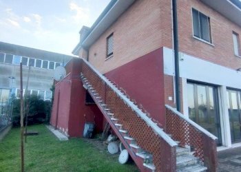 Independent house Occhiobello - photo 4