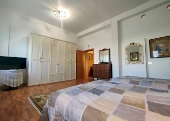 Independent house Occhiobello - photo 23