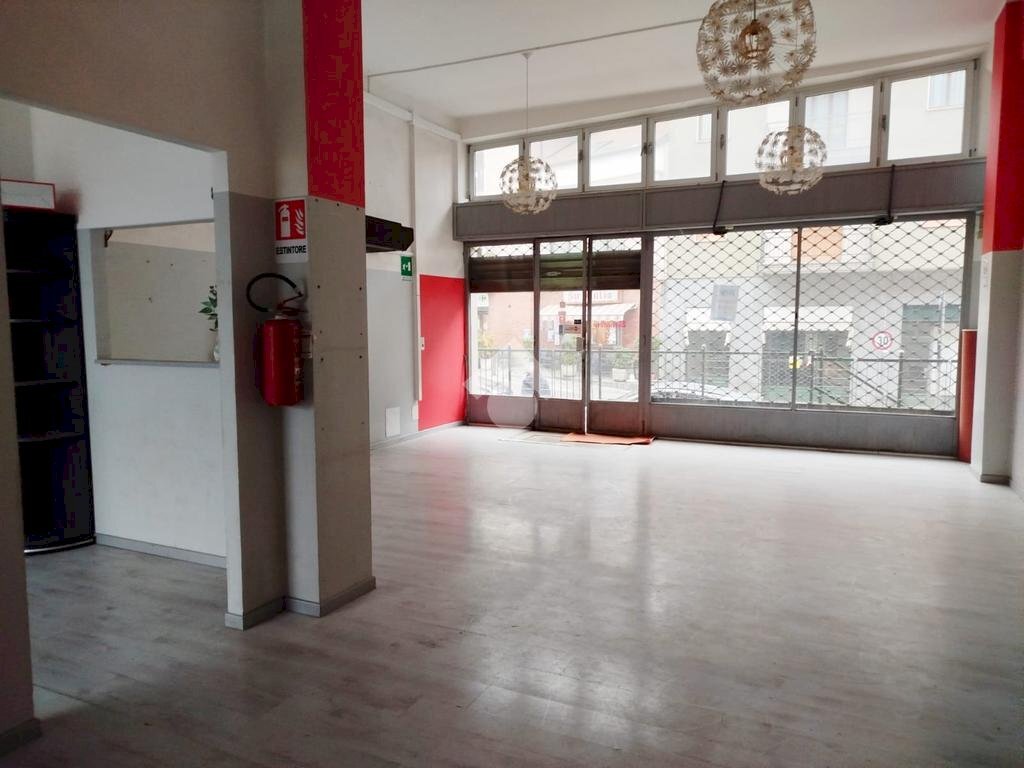 Negozio Pino Torinese, Pino Torinese - foto 2