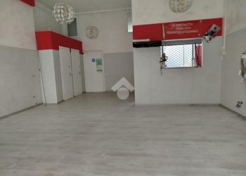 Negozio Pino Torinese, Pino Torinese - foto 3