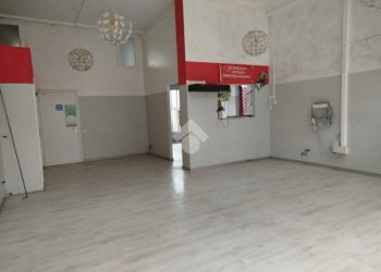 Negozio Pino Torinese, Pino Torinese - foto 6