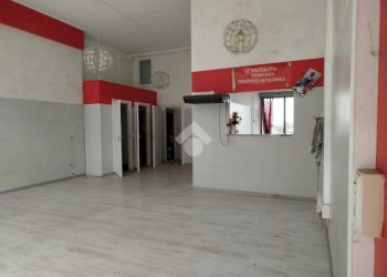 Negozio Pino Torinese, Pino Torinese - foto 7