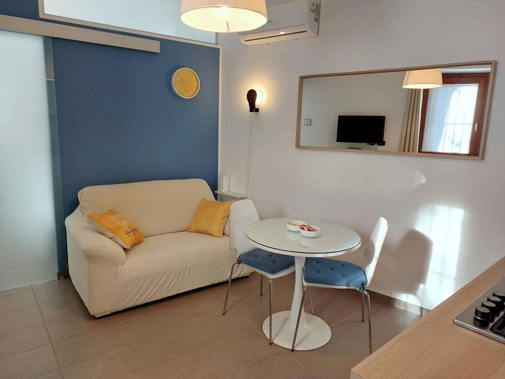 Soggiorno - Two-room apartment via Alberto da Giussano, 2, Rho - photo 1
