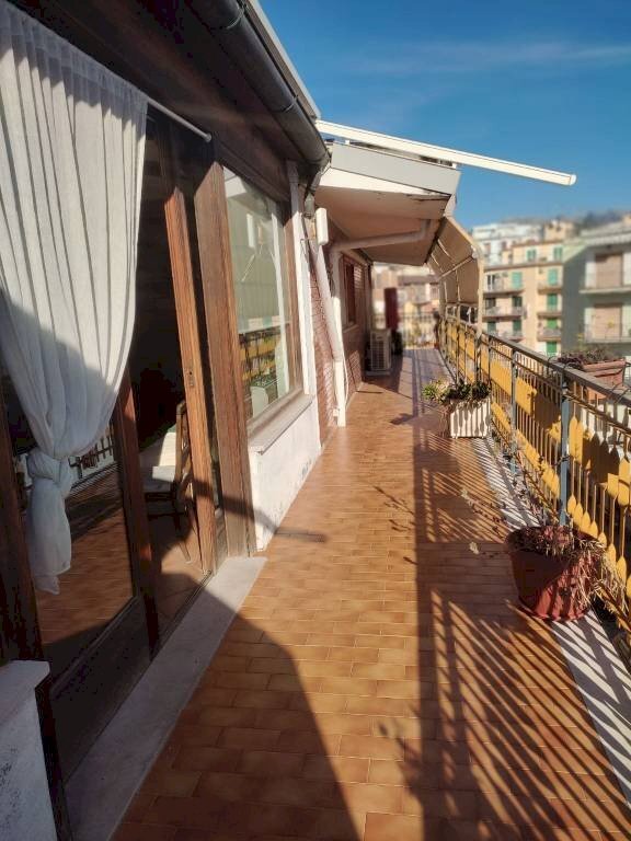 Balcone - Quadrilocale via Belluno, Gaeta - foto 2