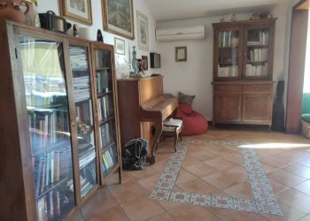 Stanza arredata - Quadrilocale via Belluno, Gaeta - foto 4