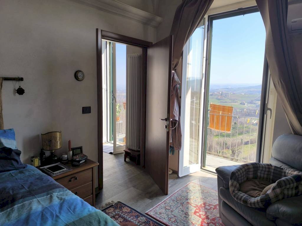 Camera da letto - Four-room apartment via Giovan Battista Vico, Mondovì - photo 3