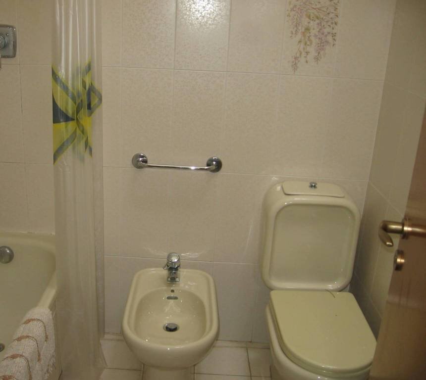 Bagno - Villa a Schiera viale Roma, 353, Massa - foto 2