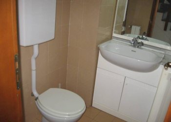 Bagno - Villa a Schiera viale Roma, 353, Massa - foto 3