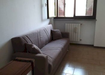 Salone - Villa a Schiera viale Roma, 353, Massa - foto 7