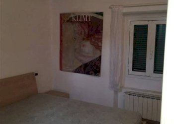 Camera da letto - Bilocale via Solferino, Carrara - foto 8