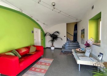 Negozio PIAZZA MOLINO, Dogliani - foto 6