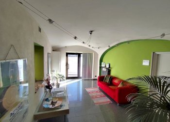 Negozio PIAZZA MOLINO, Dogliani - foto 7