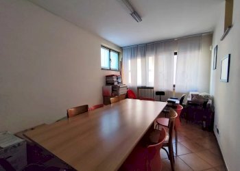 Negozio PIAZZA MOLINO, Dogliani - foto 8