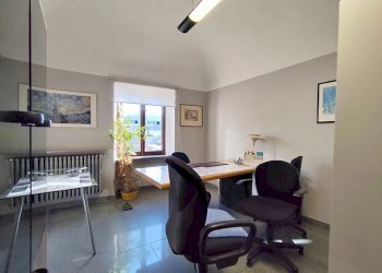 Negozio PIAZZA MOLINO, Dogliani - foto 10