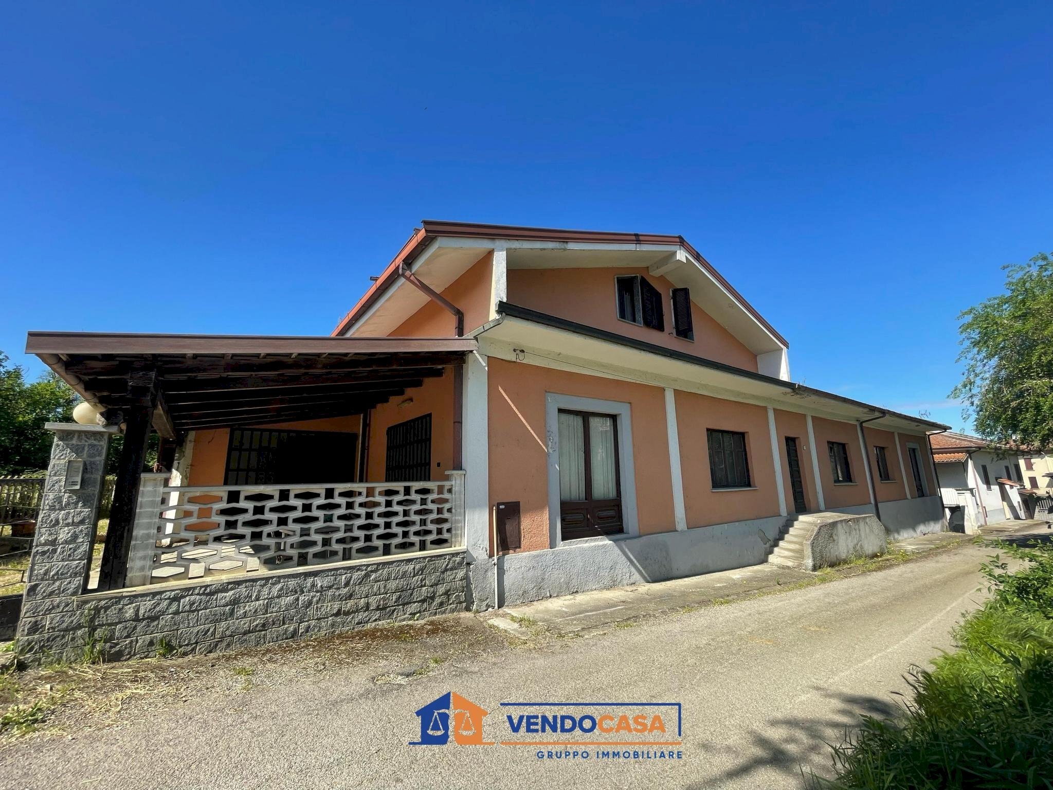 Casa indipendente Incisa Scapaccino - foto 1